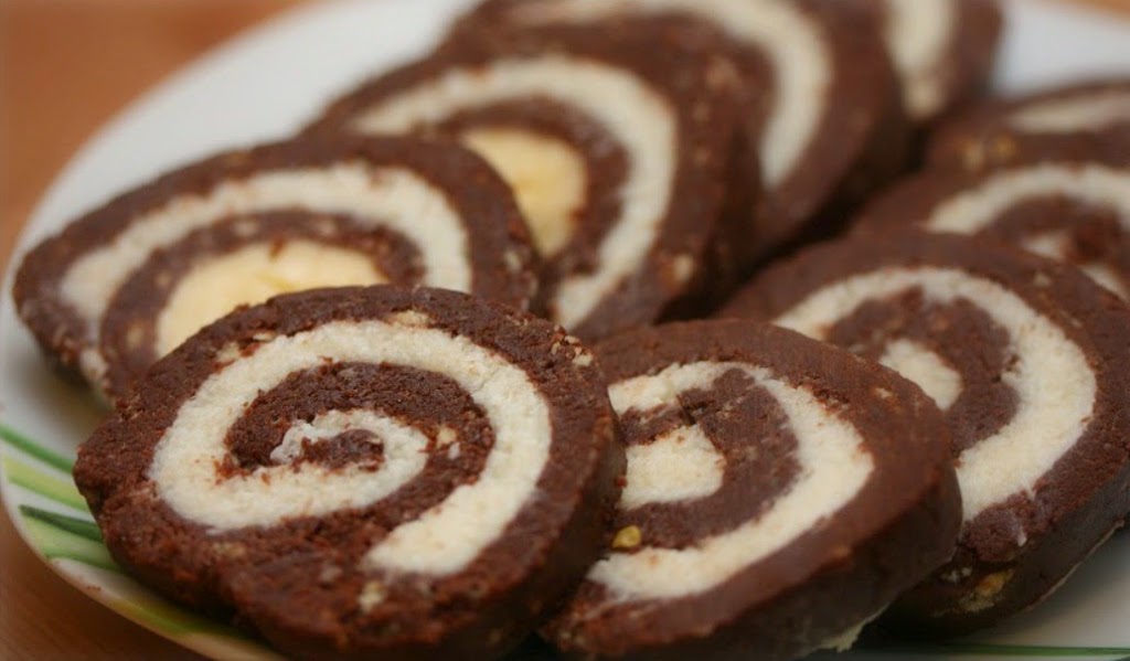 Recipe Biscuits roll with coconut cream