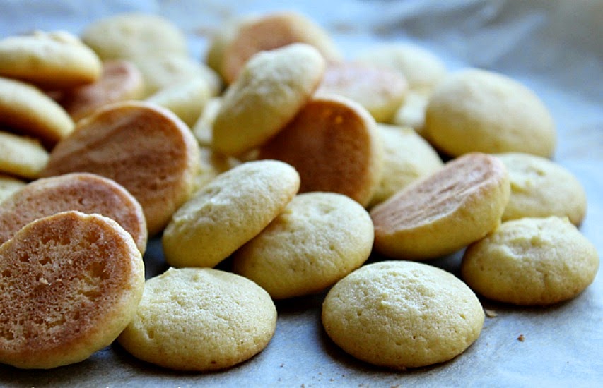Butter cookies with chocolate cream recipe